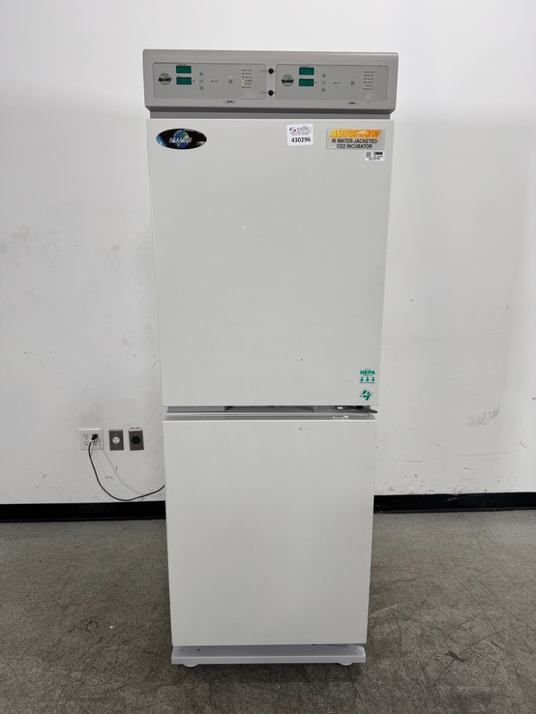 Image of Nuaire Autoflow IR Water-Jacketed CO2 Incubator